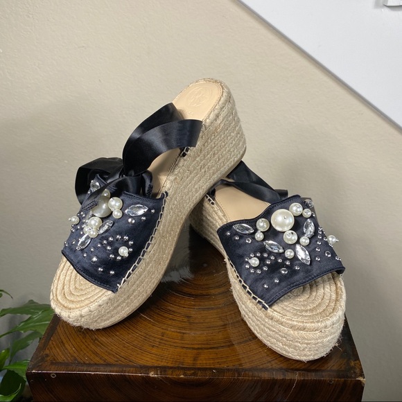 Guess - Tie Up Beaded Espradilles - Picture 11 of 14